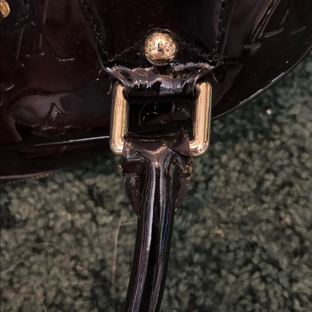 Vintage glossy monogram bag - Picture 9 of 17